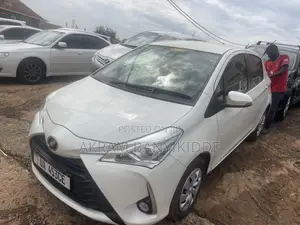 Toyota Vitz 2017 White
