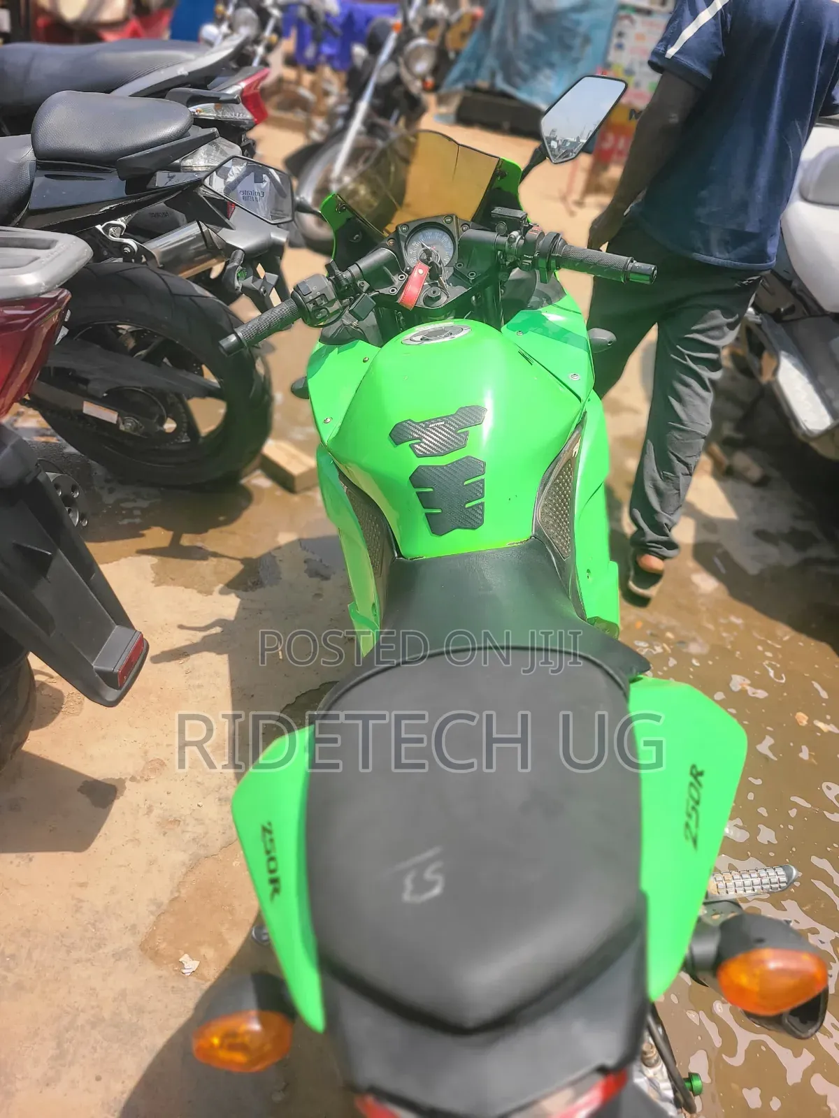 Kawasaki 2011 Green