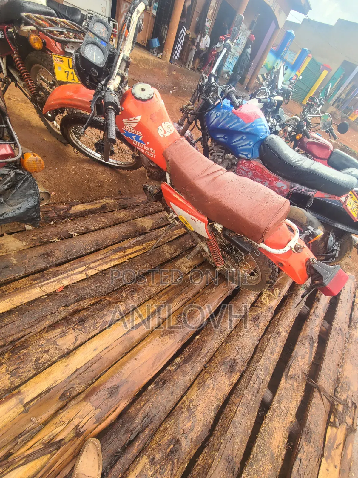 Honda XL 125 1998 Red