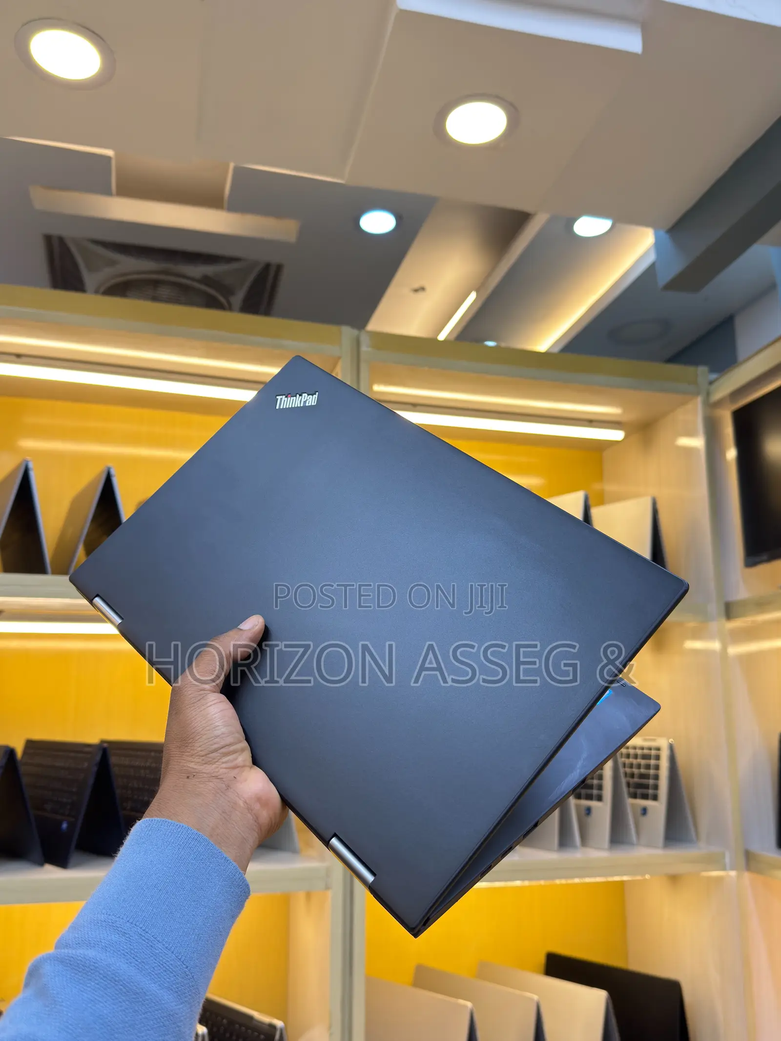 New Laptop Lenovo ThinkPad X1 Yoga 8GB Intel Core i5 SSD 256GB