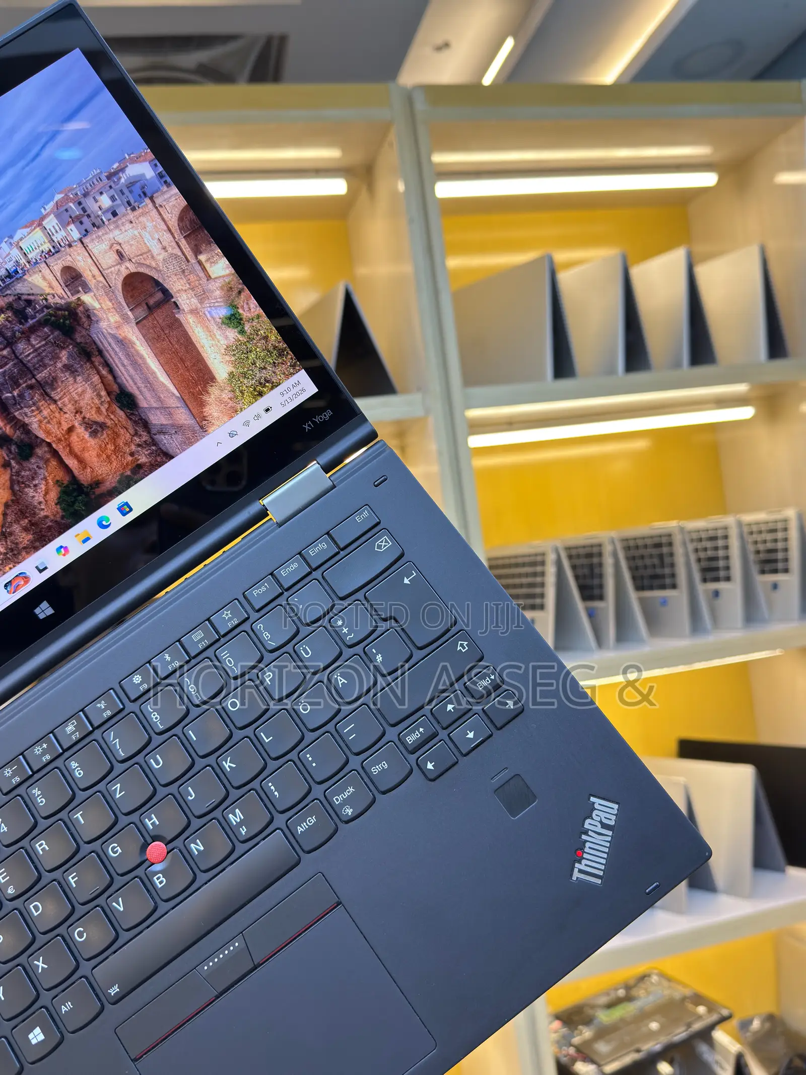 New Laptop Lenovo ThinkPad X1 Yoga 8GB Intel Core i5 SSD 256GB