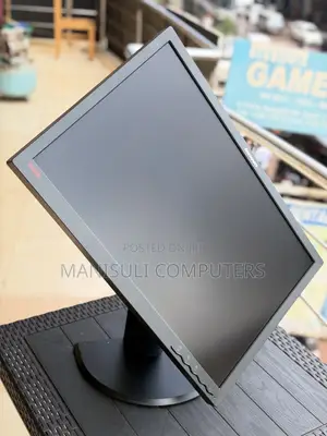 Lenovo IPs 24 Inch Screen