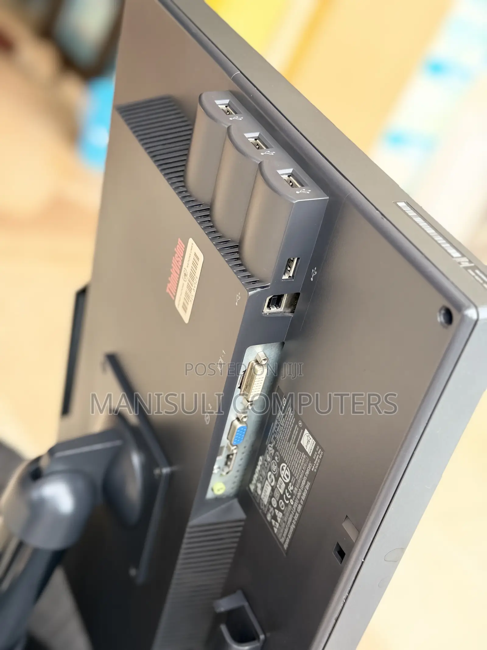 Lenovo IPs 24 Inch Screen