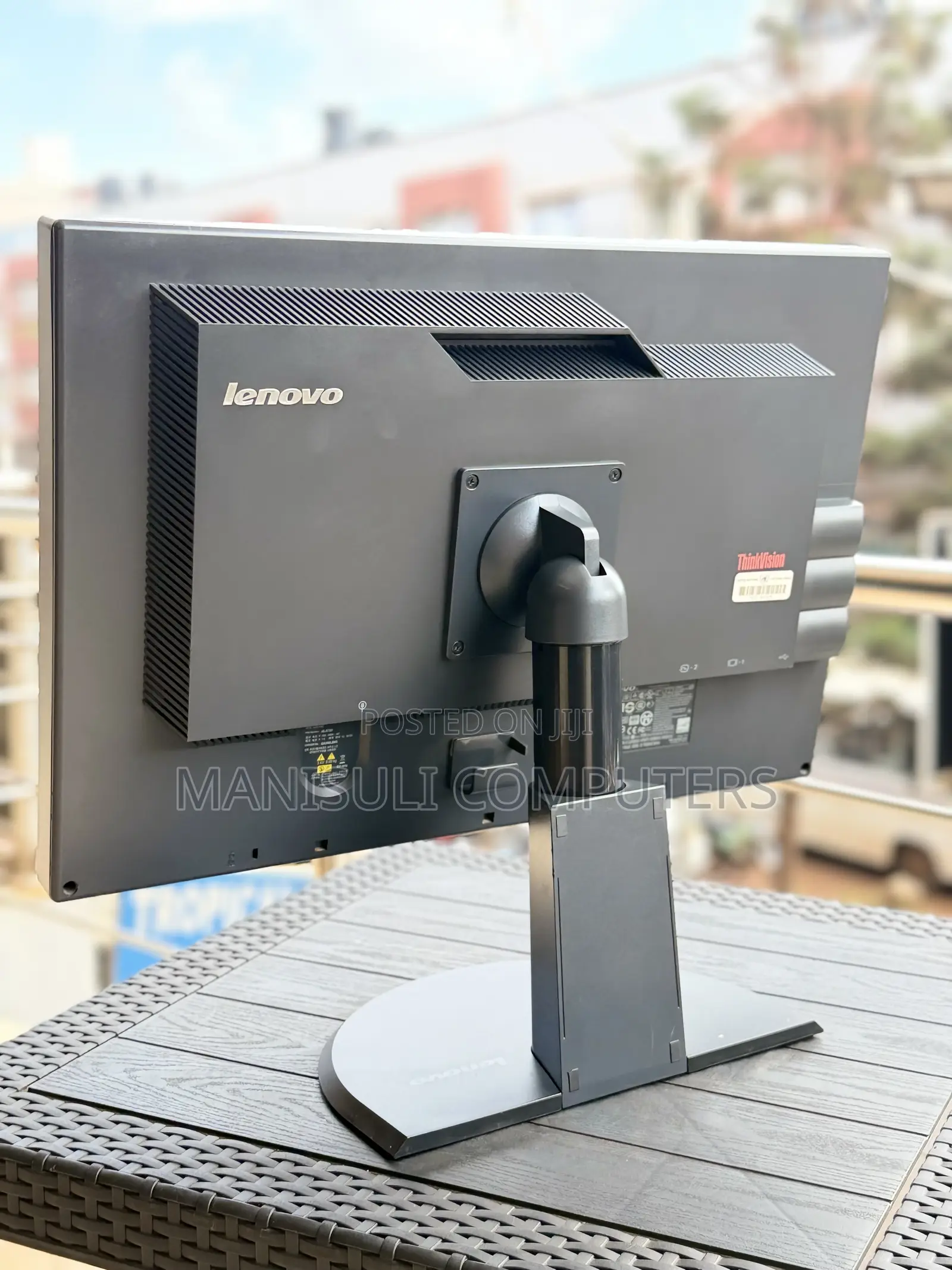 Lenovo IPs 24 Inch Screen