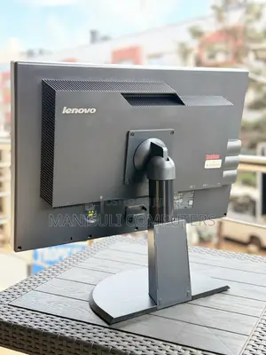 Lenovo IPs 24 Inch Screen