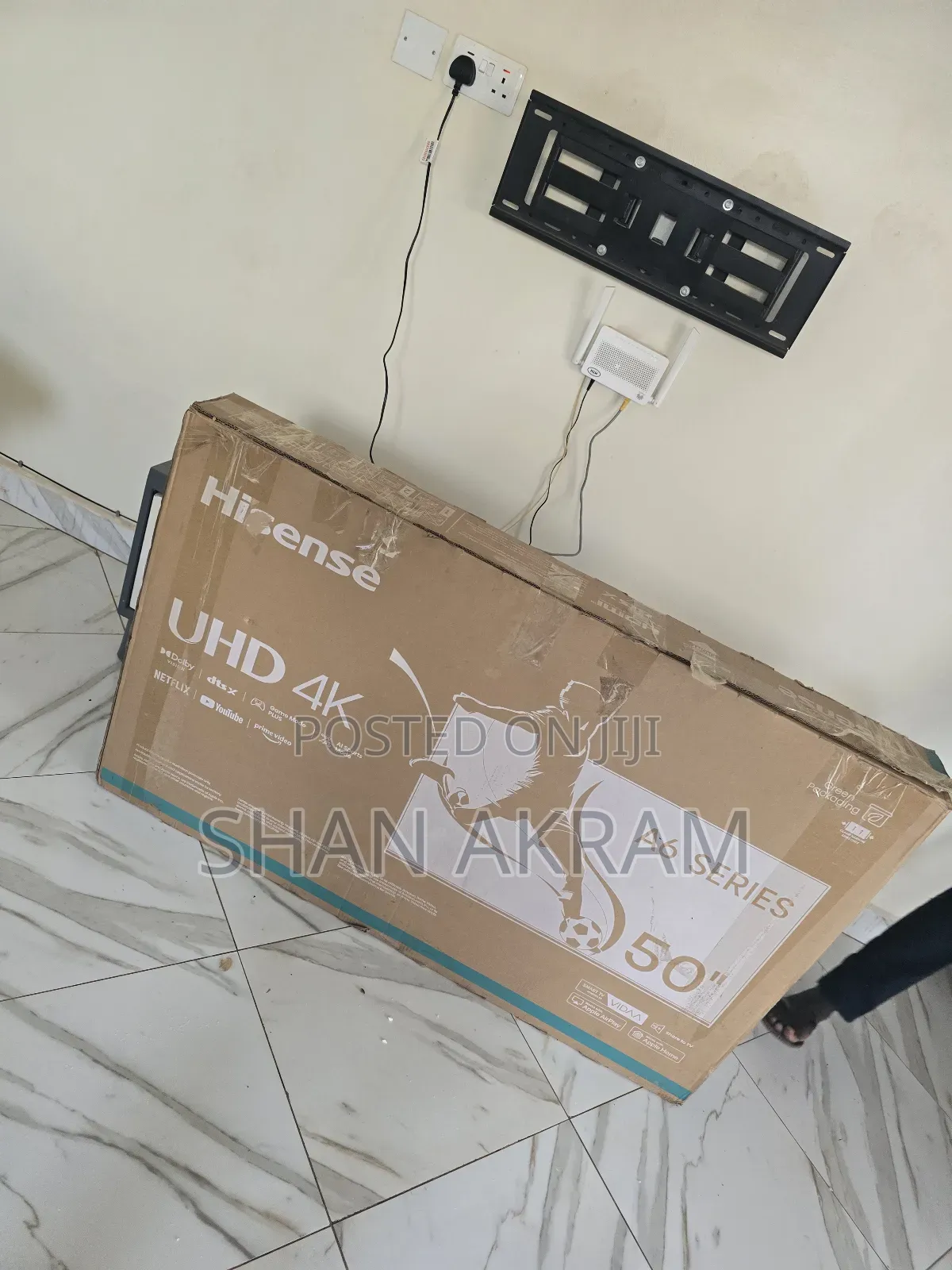 Hisense 50 Inches Smart TV. New