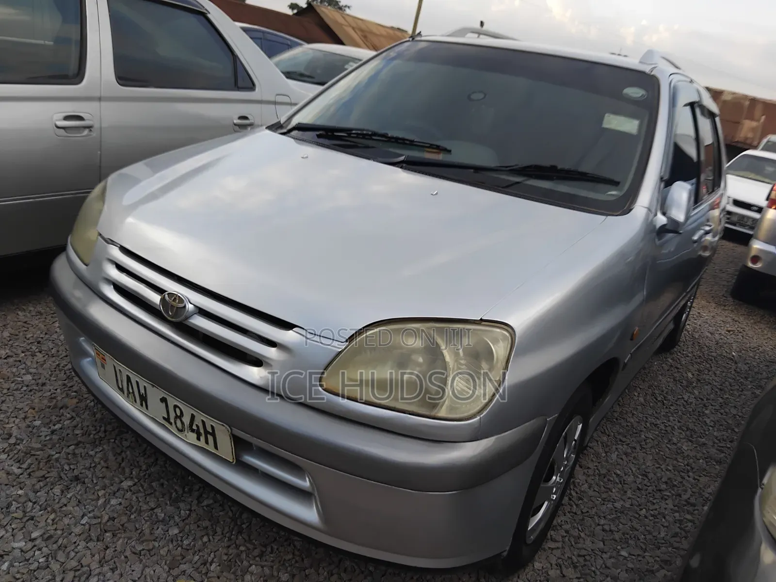 Toyota Raum 2003 Silver