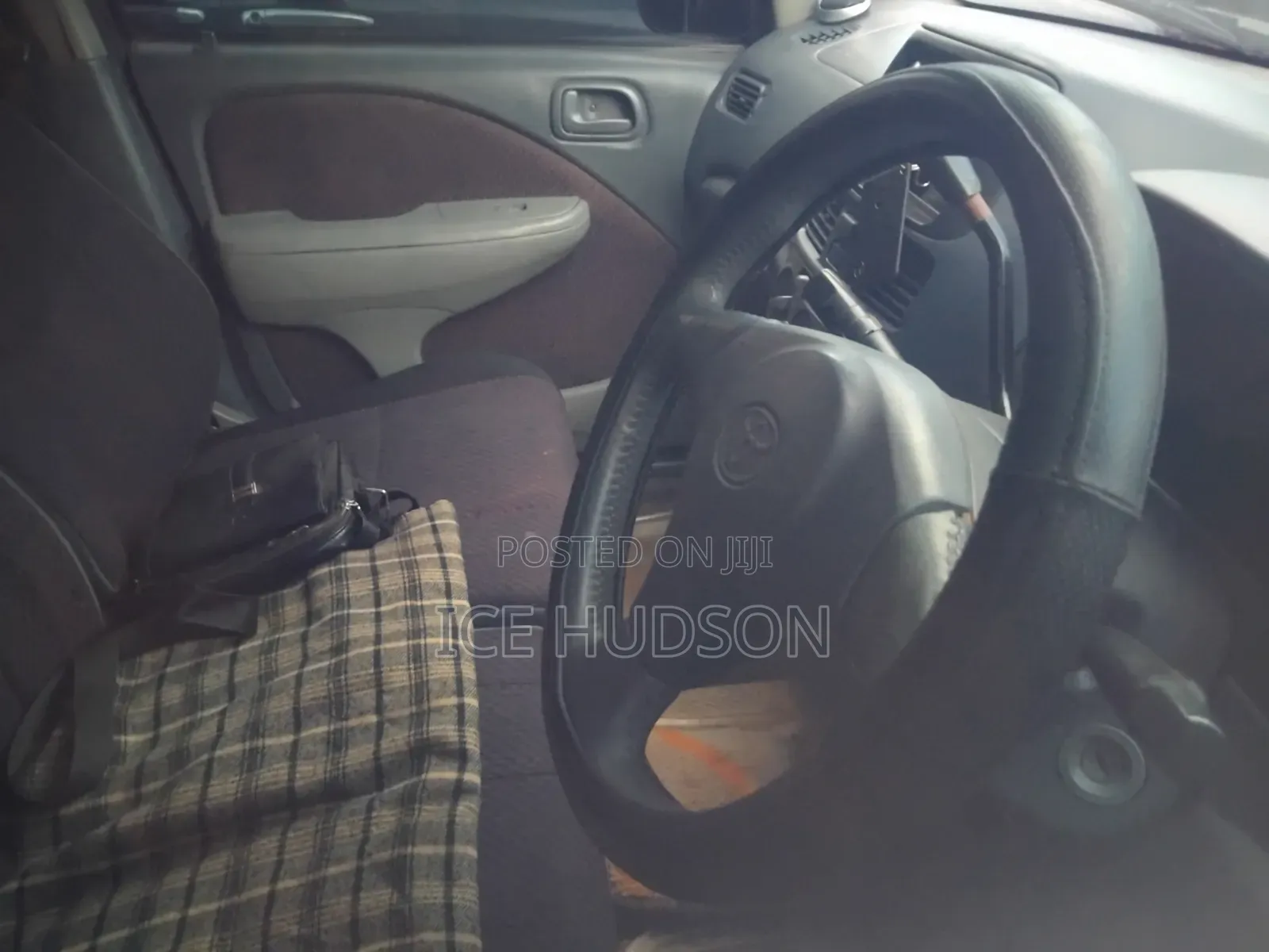 Toyota Raum 2003 Silver