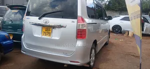 Toyota Noah 2008 Silver
