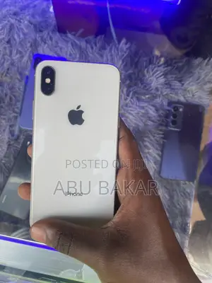 Apple iPhone X 64 GB White