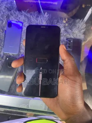 Apple iPhone X 64 GB White