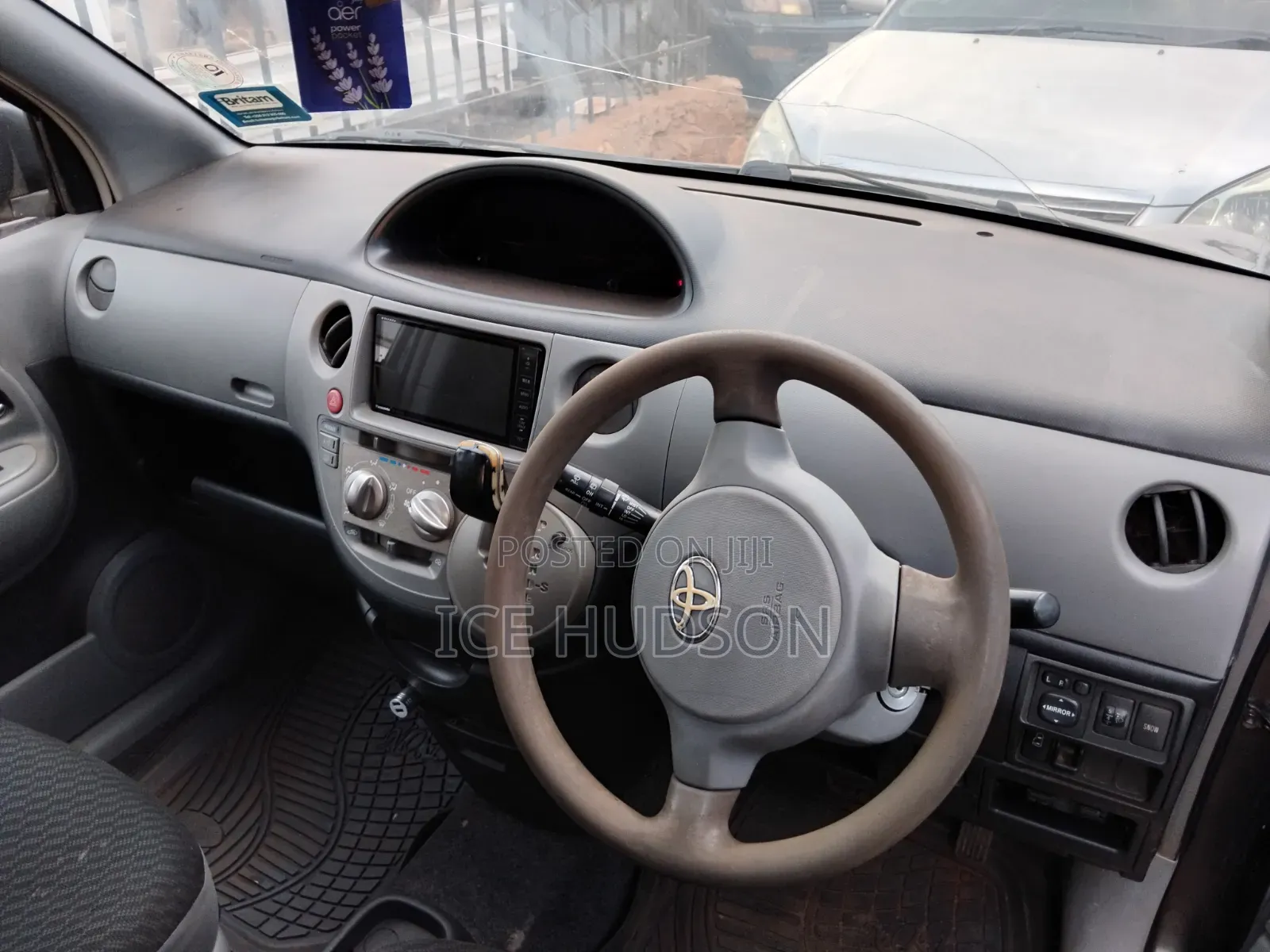 Toyota Sienta 2008 Black