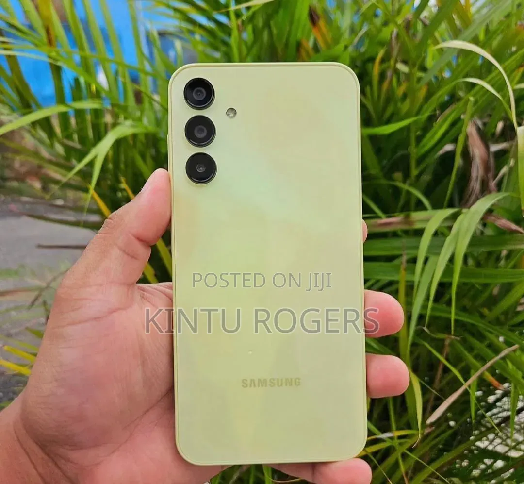 New Samsung Galaxy A15 5G 256 GB Gold