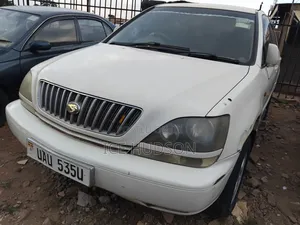 Toyota Harrier 2002 White