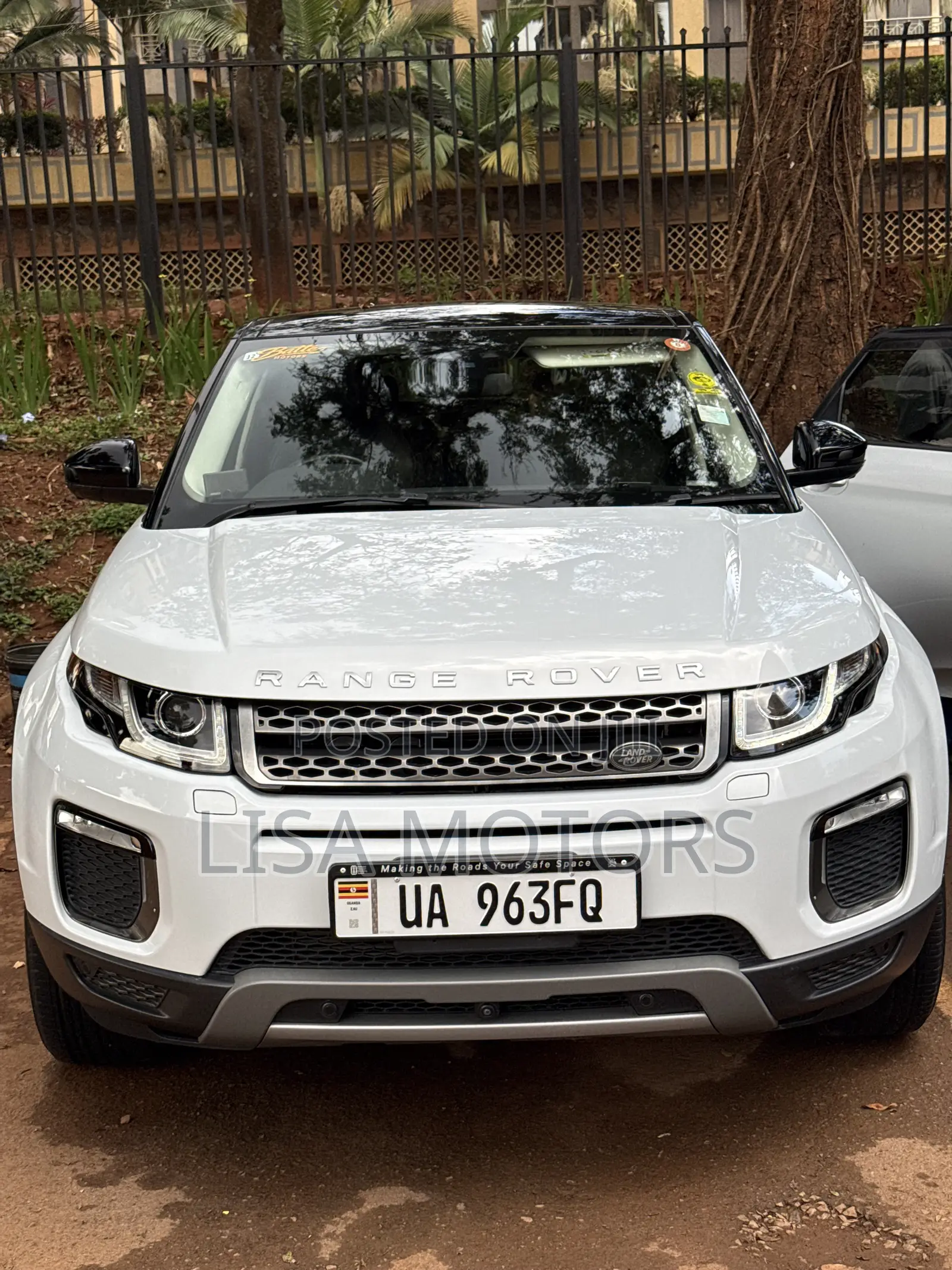 Land Rover Range Rover Evoque SE Premium 4x4 5-Door 2017 White