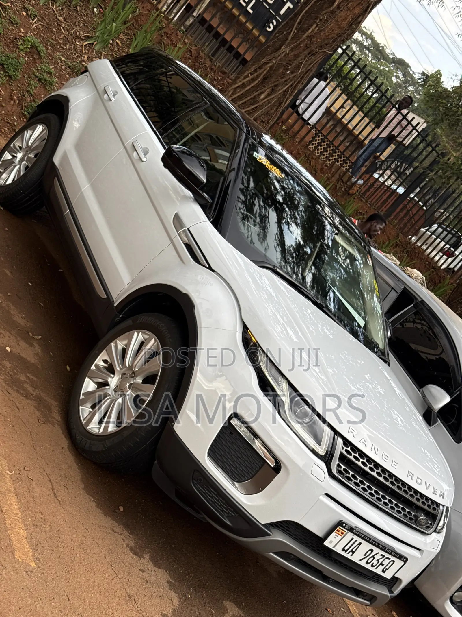 Land Rover Range Rover Evoque SE Premium 4x4 5-Door 2017 White