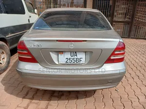 Mercedes-Benz C200 2004 Gray