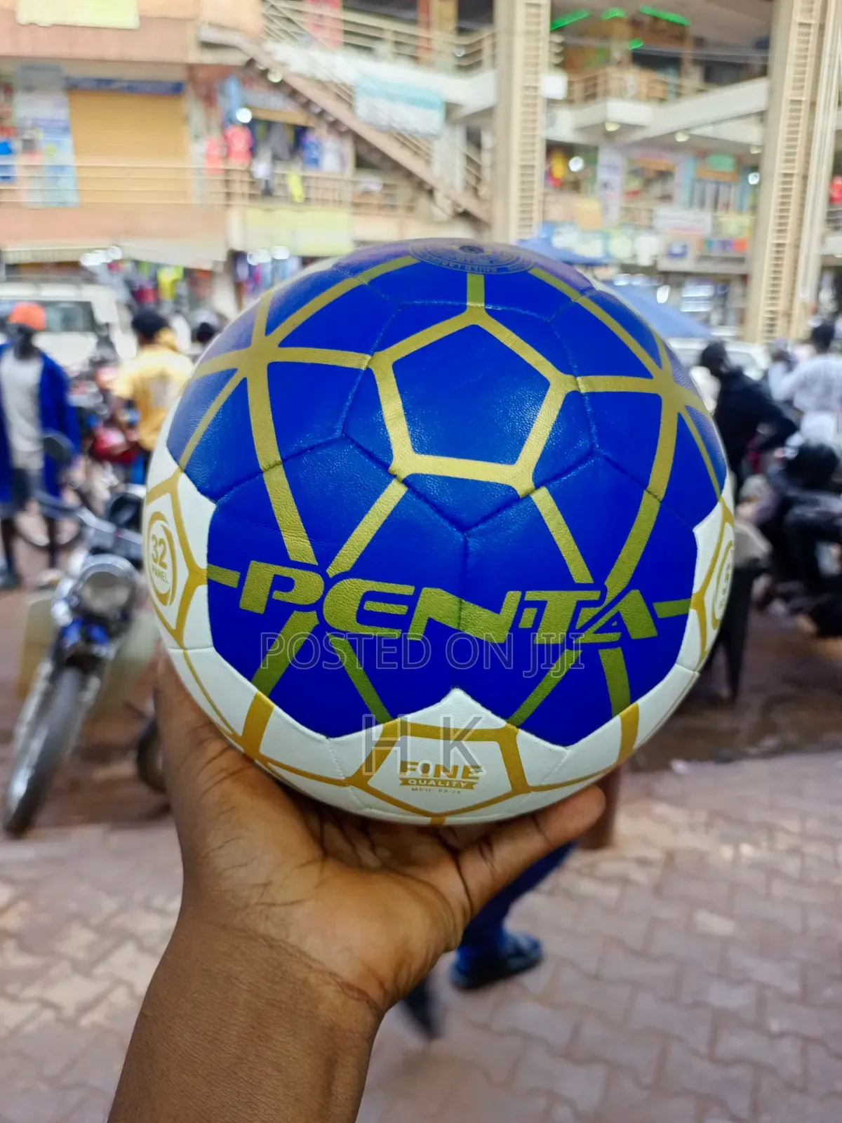 32-Panel Waterproof Ball