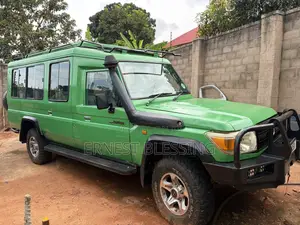 Toyota Land Cruiser 2009 Green