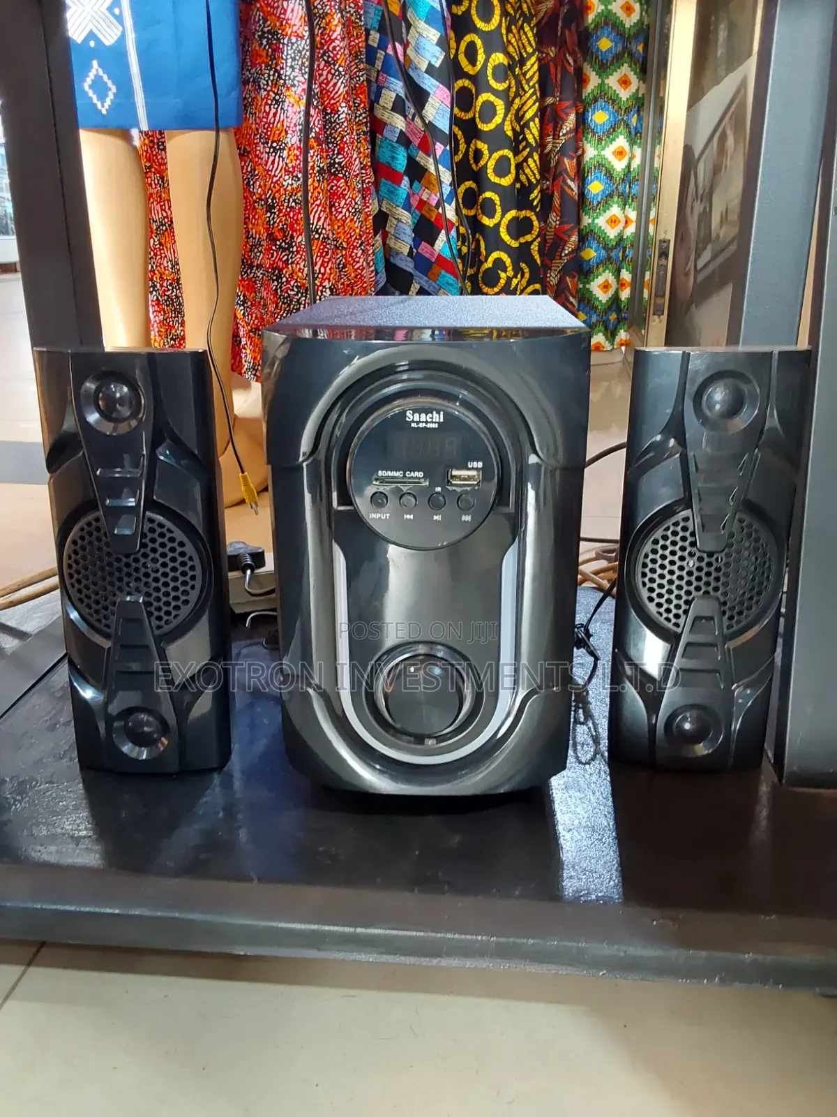 Saachi Small Speaker