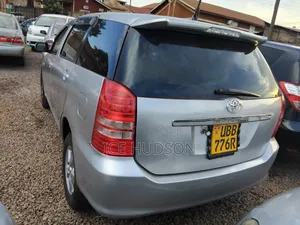 Toyota Wish 2003 Silver
