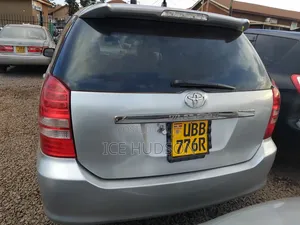 Toyota Wish 2003 Silver