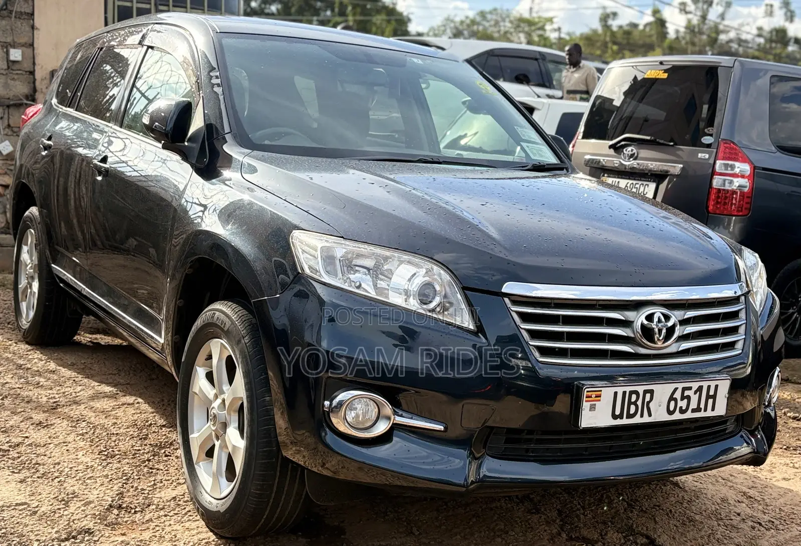 Toyota Vanguard 2012 Black