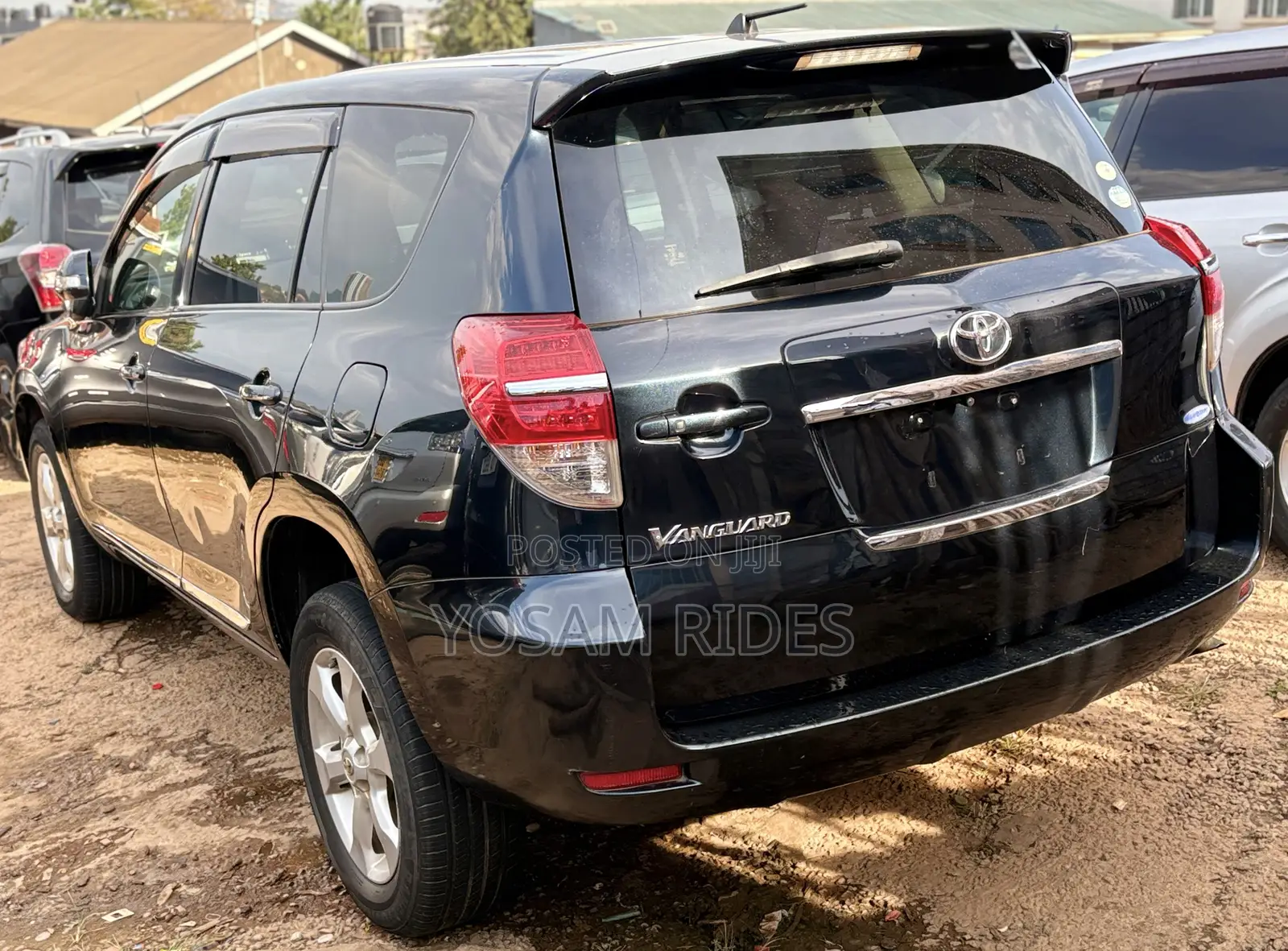 Toyota Vanguard 2012 Black