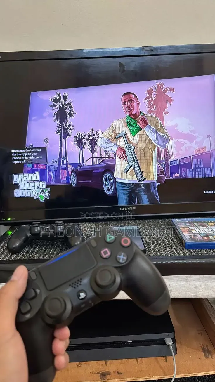 PS4 Slim – Make Your Weekends More Exciting!