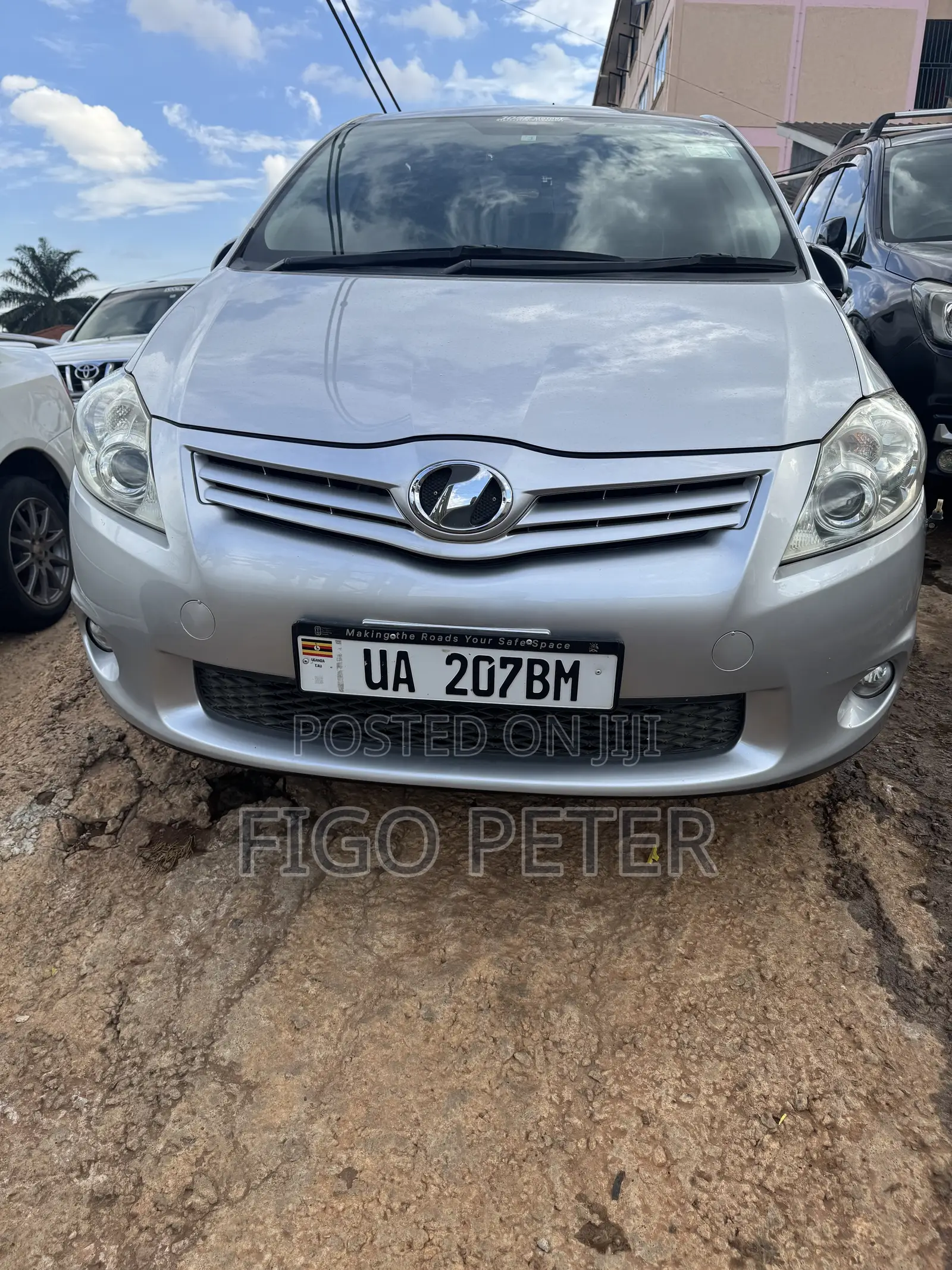 Toyota Auris 2012 Silver