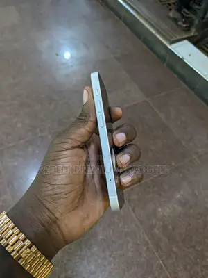 Apple iPhone 16 256 GB White