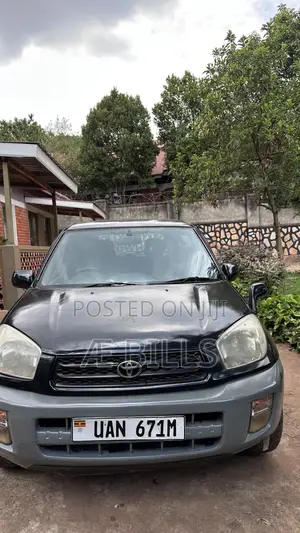 Toyota RAV4 Automatic 2000 Black