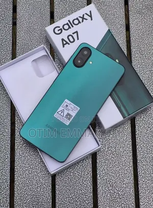 New Samsung Galaxy A07 5G 128 GB Green