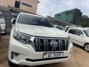 Toyota Land Cruiser Prado 2016 White