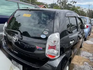 Toyota Passo 2008 Maroon