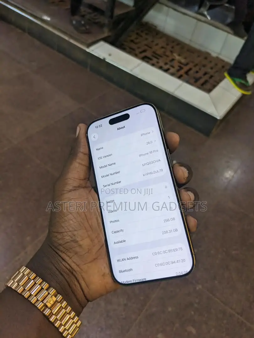 Apple iPhone 16 Pro 256 GB Gold