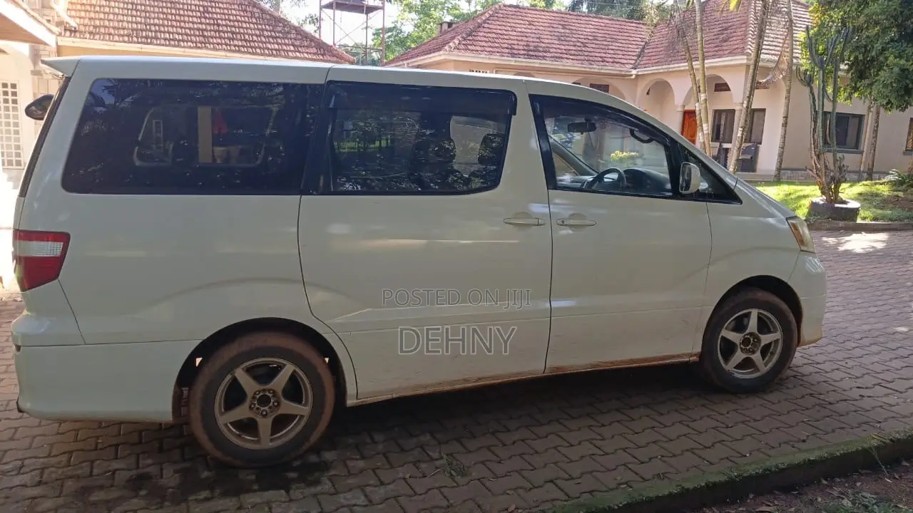 Toyota Alphard 2.4 Petrol AWD 2003 White