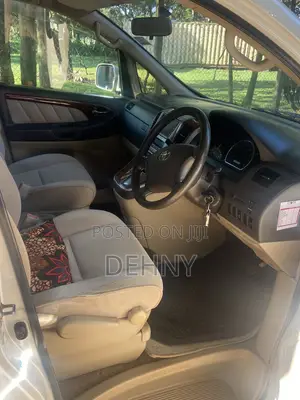Toyota Alphard 2.4 Petrol AWD 2003 White