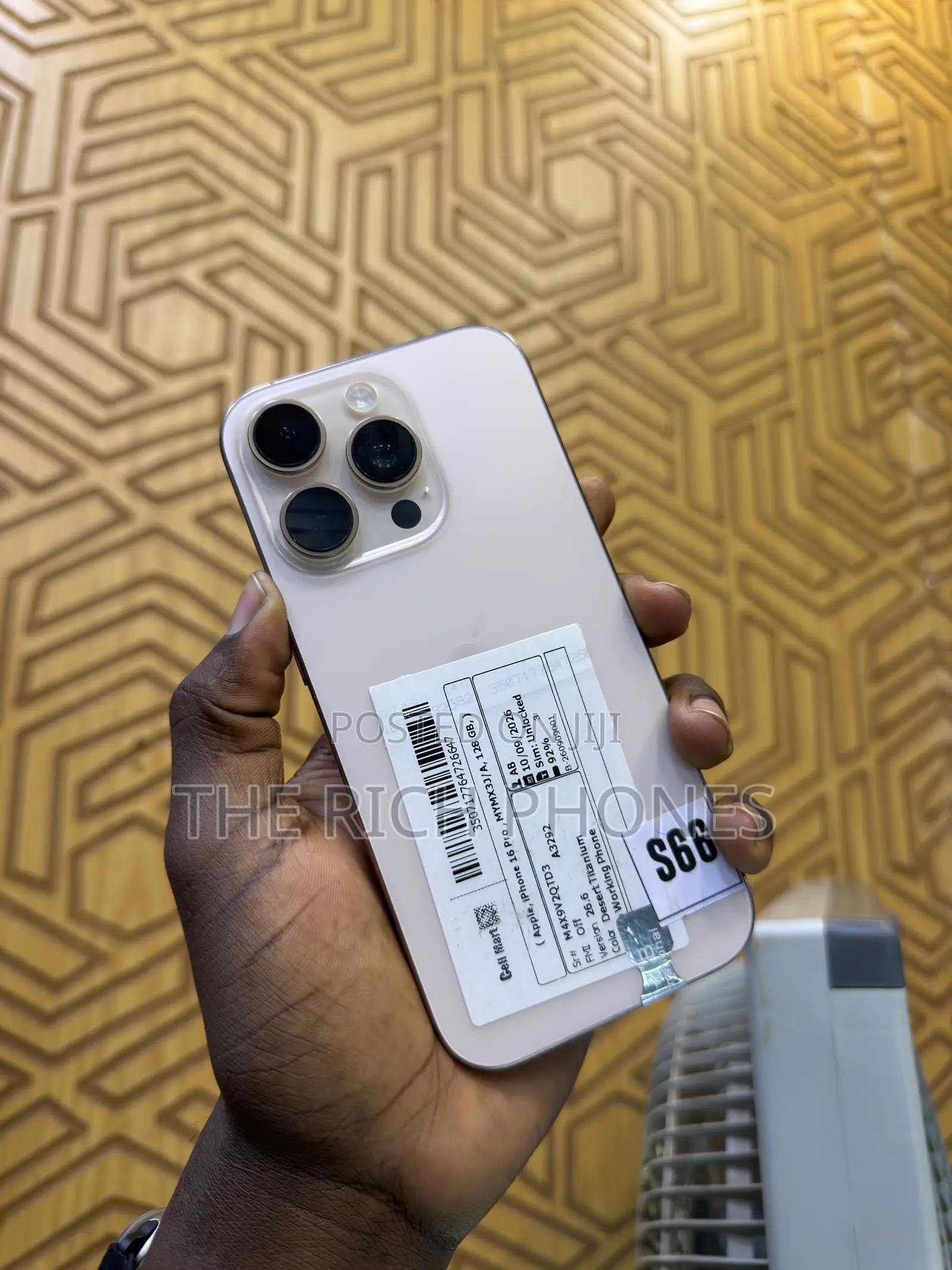 Apple iPhone 16 Pro 256 GB Gold