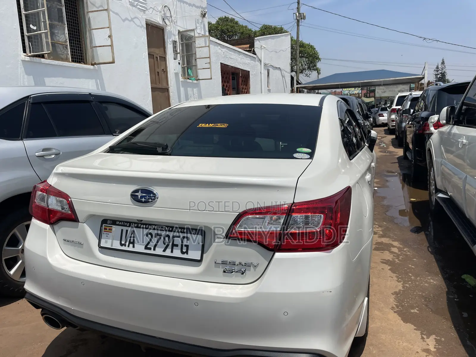 Subaru Legacy 2017 White