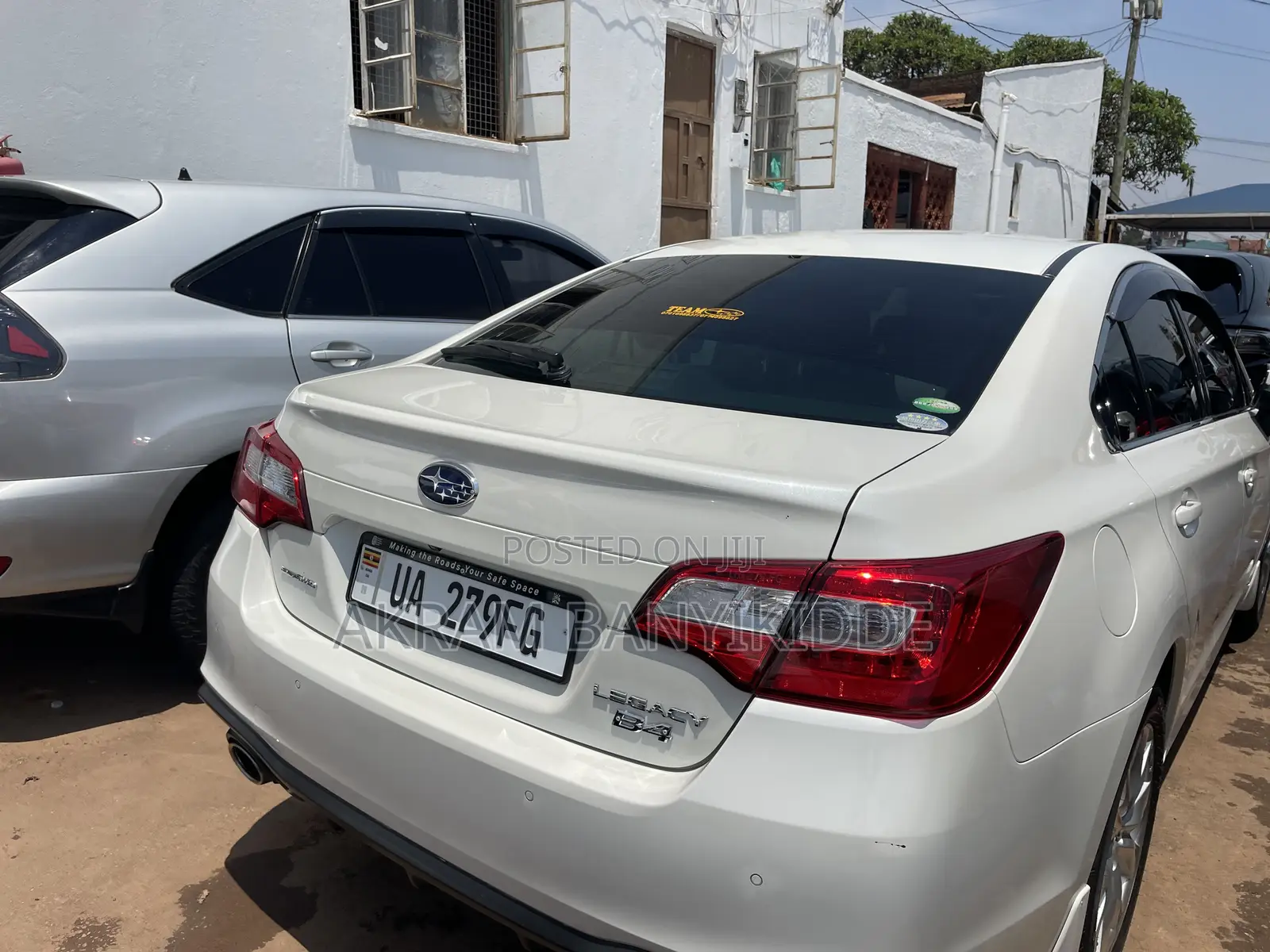 Subaru Legacy 2017 White