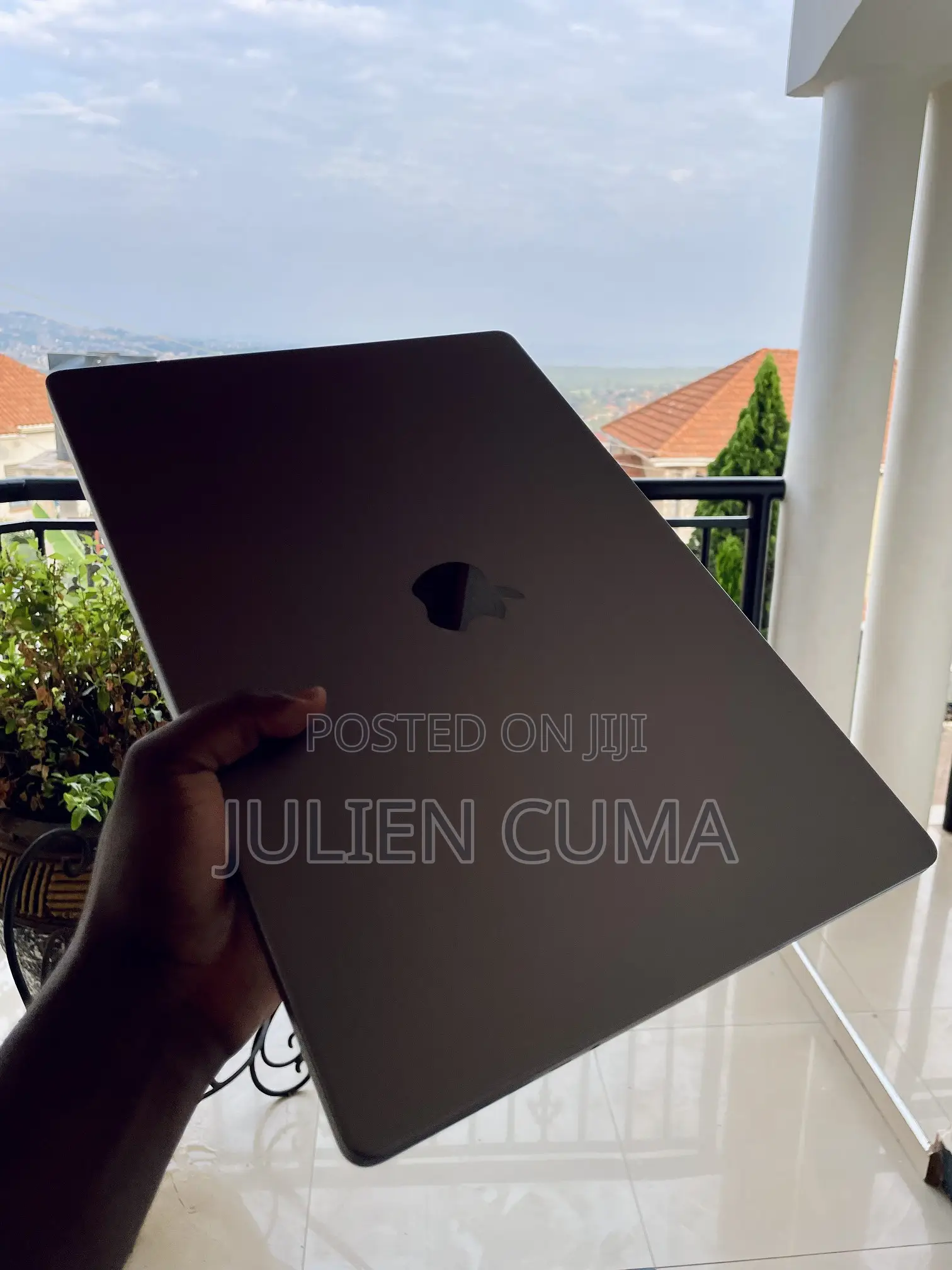 Laptop Apple MacBook Pro 32GB Apple M1 Pro SSD 1T