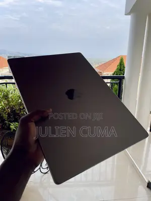 Laptop Apple MacBook Pro 32GB Apple M1 Pro SSD 1T