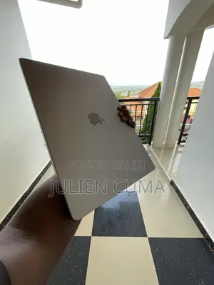 Laptop Apple MacBook Pro 32GB Apple M1 Pro SSD 1T