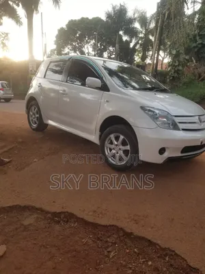 Toyota IST 2006 White