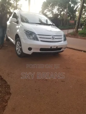 Toyota IST 2006 White