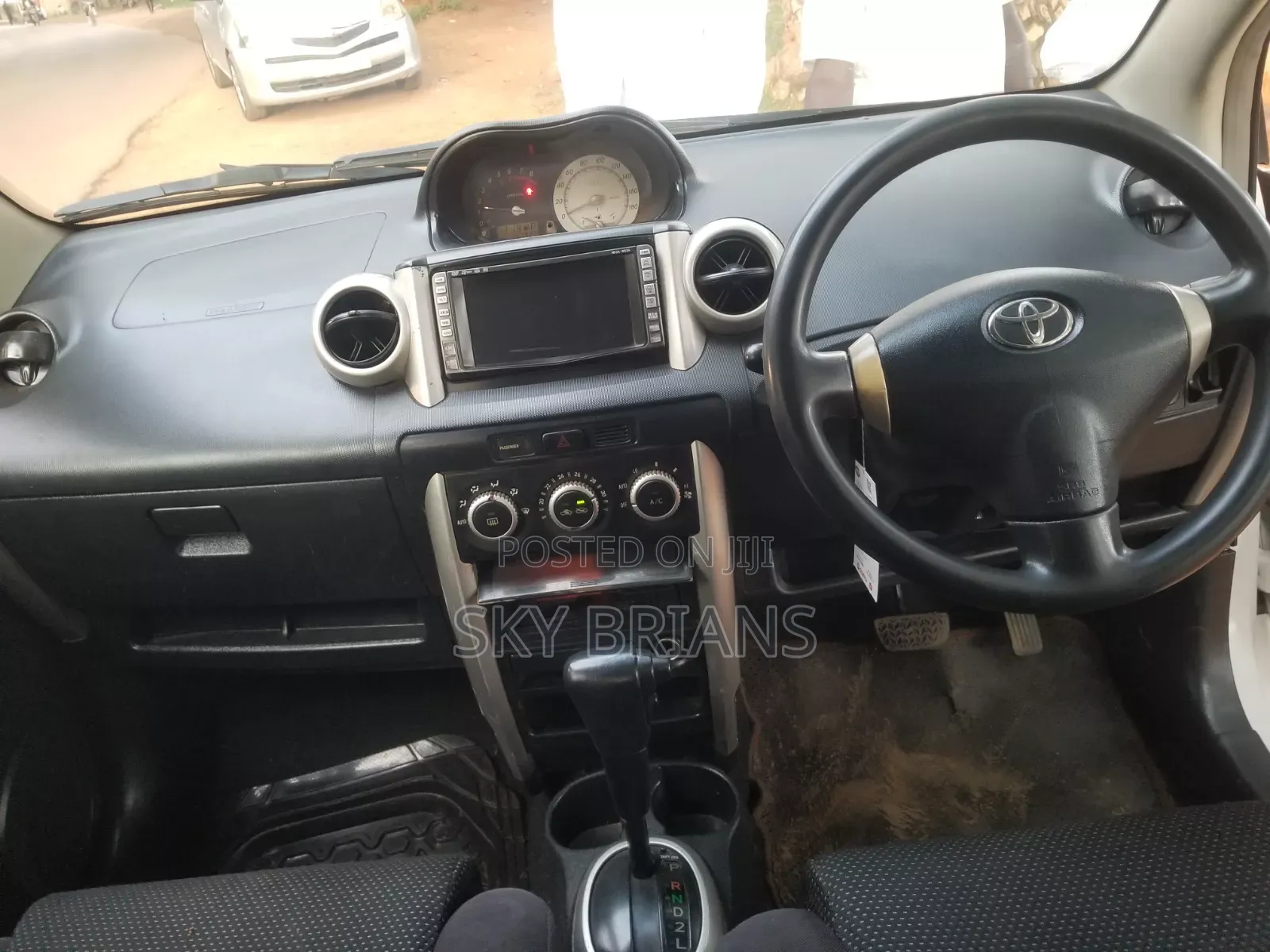Toyota IST 2006 White