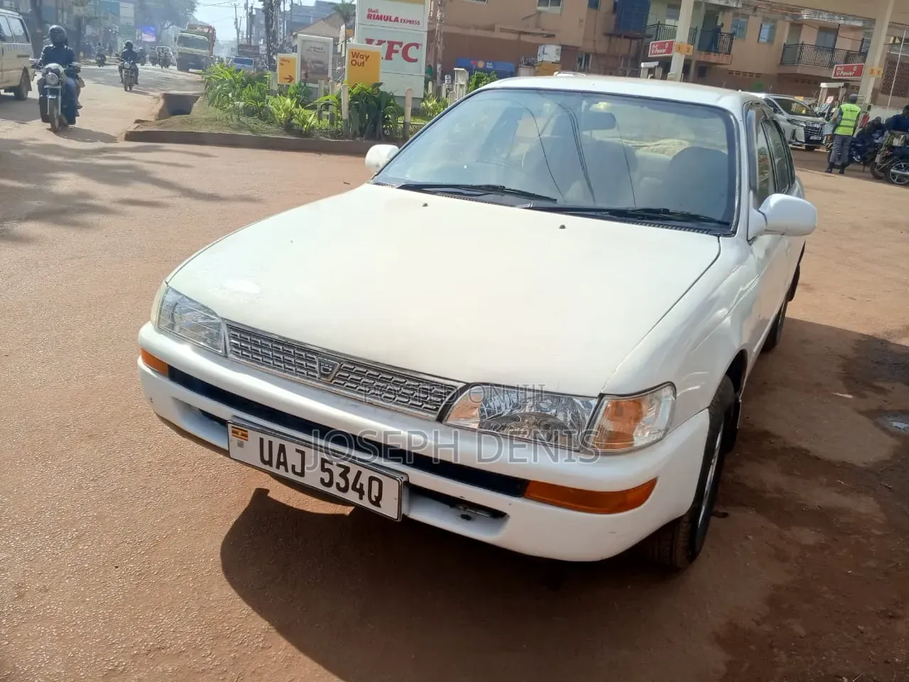 Toyota Corona 1991 White