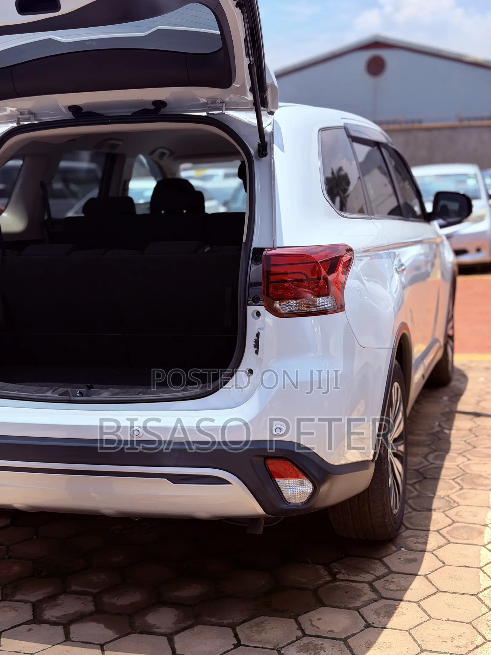 Mitsubishi Outlander 2018 White