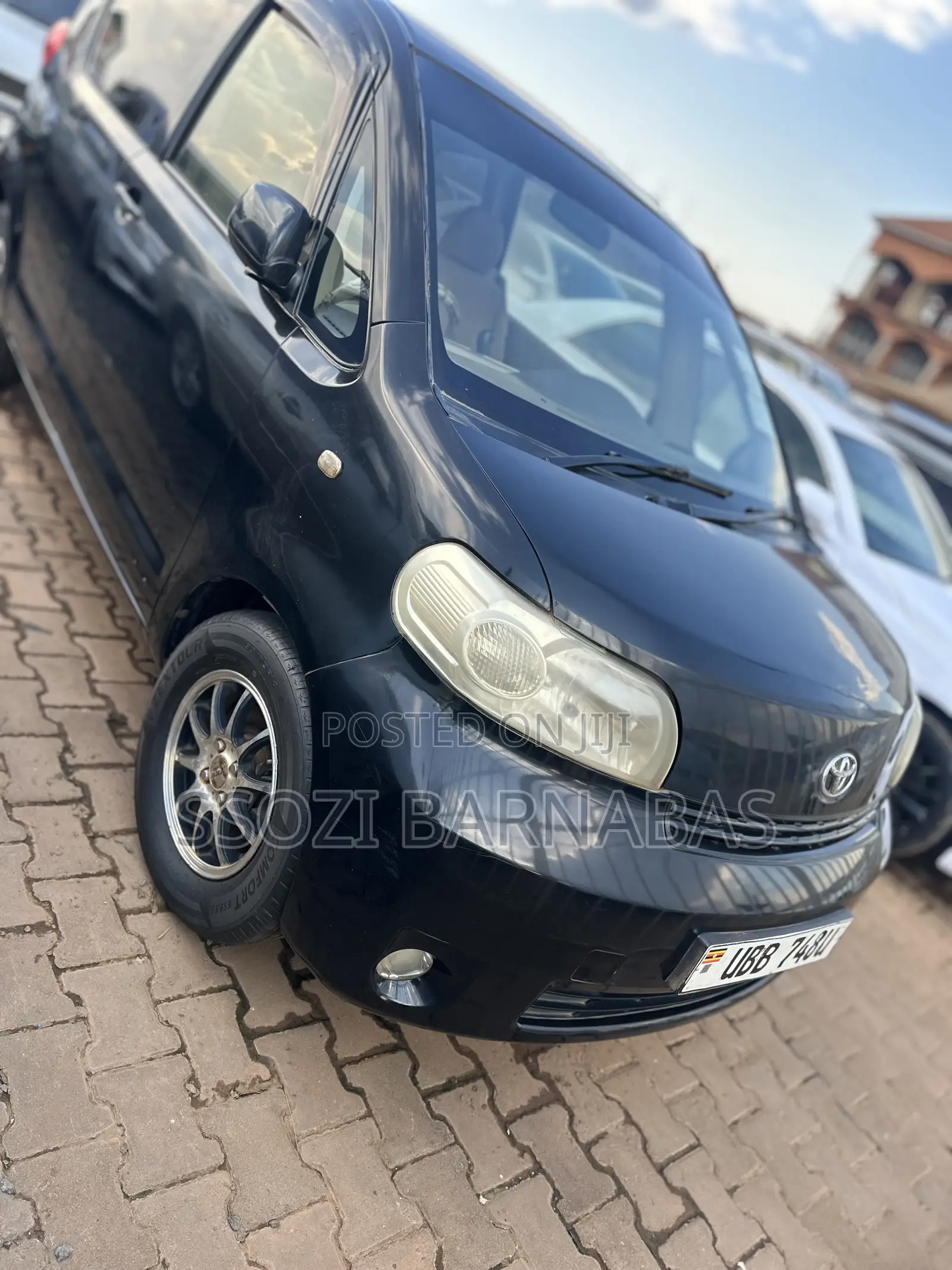 Toyota Porte 2005 Black